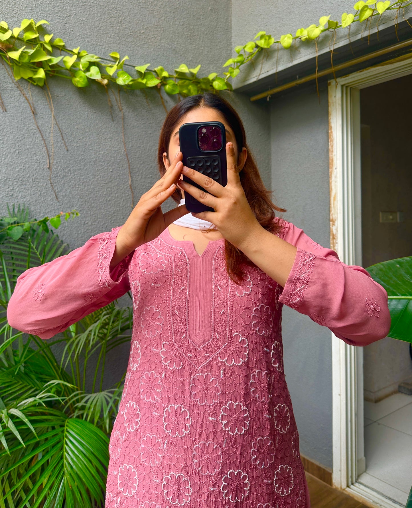 Viral Pearl & Cutdana Chikankari Kurta - Pinkish Brown