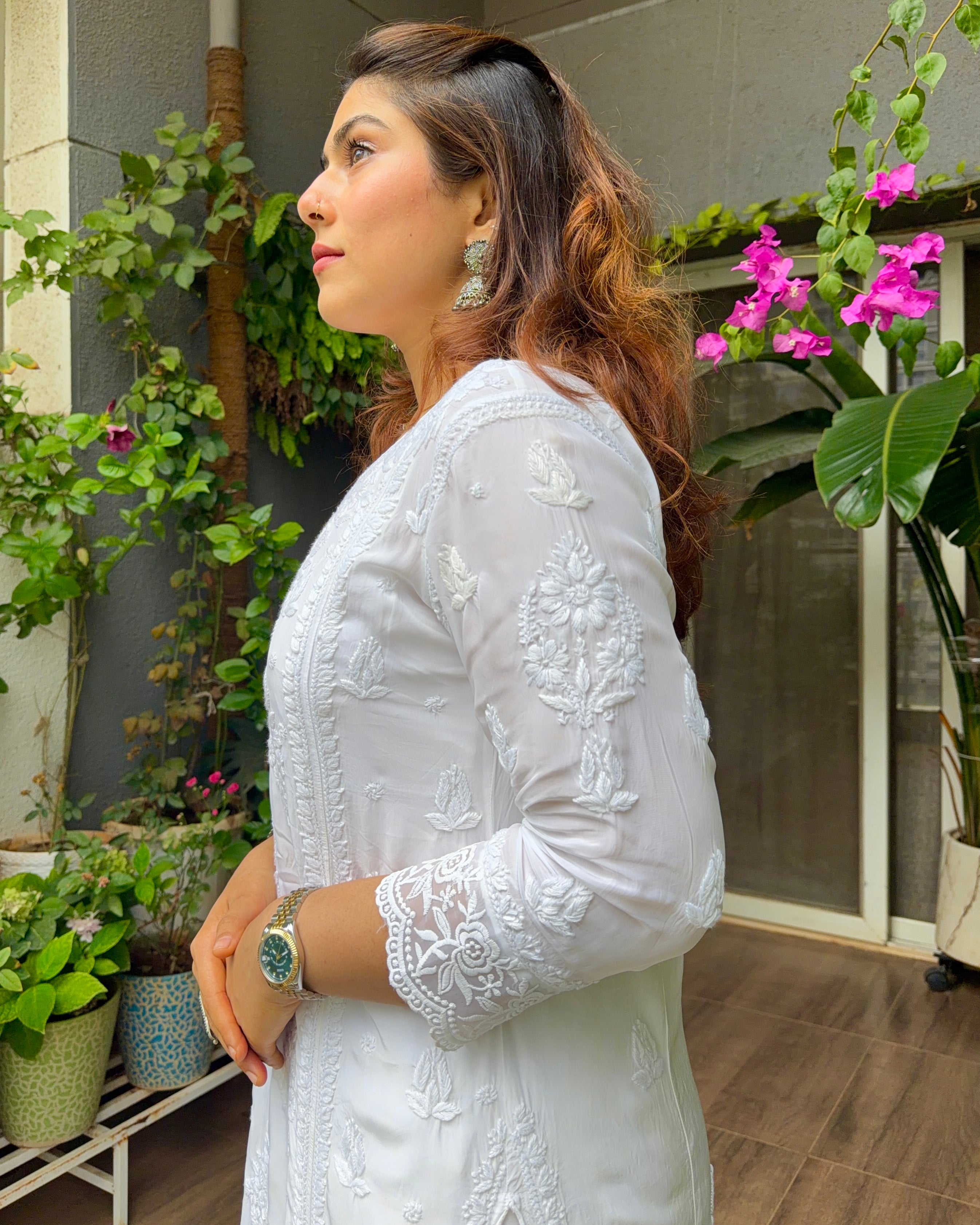 Hoor Crepe Chikankari Suit Set