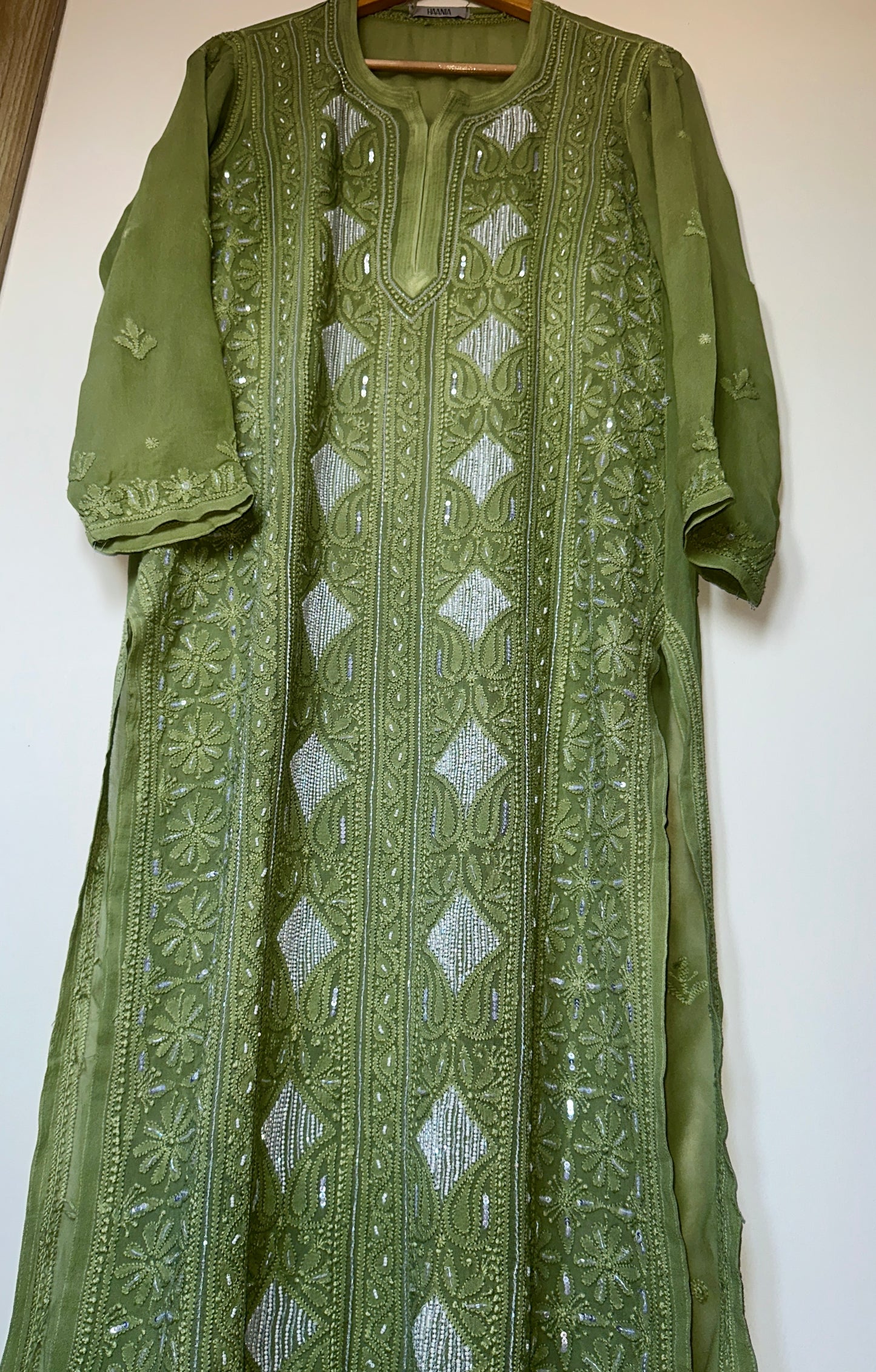 Viral Pearl & Cutdana Chikankari Suit Set - Green