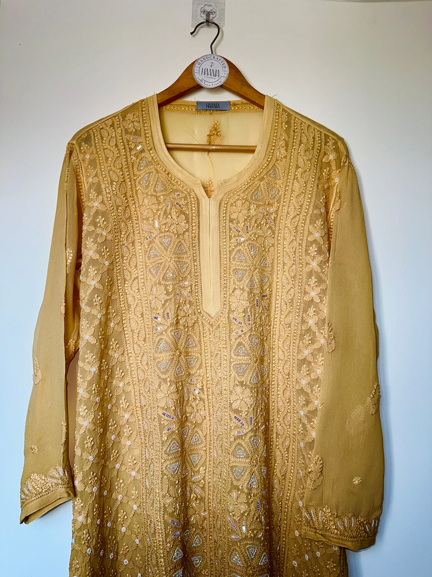 Viral Pearl & Cutdana Chikankari Kurti