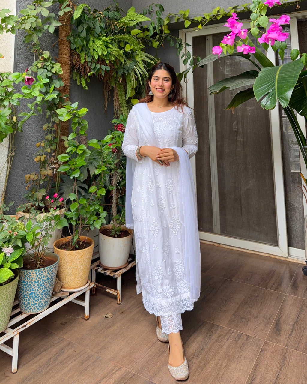 Hoor Crepe Chikankari Suit Set