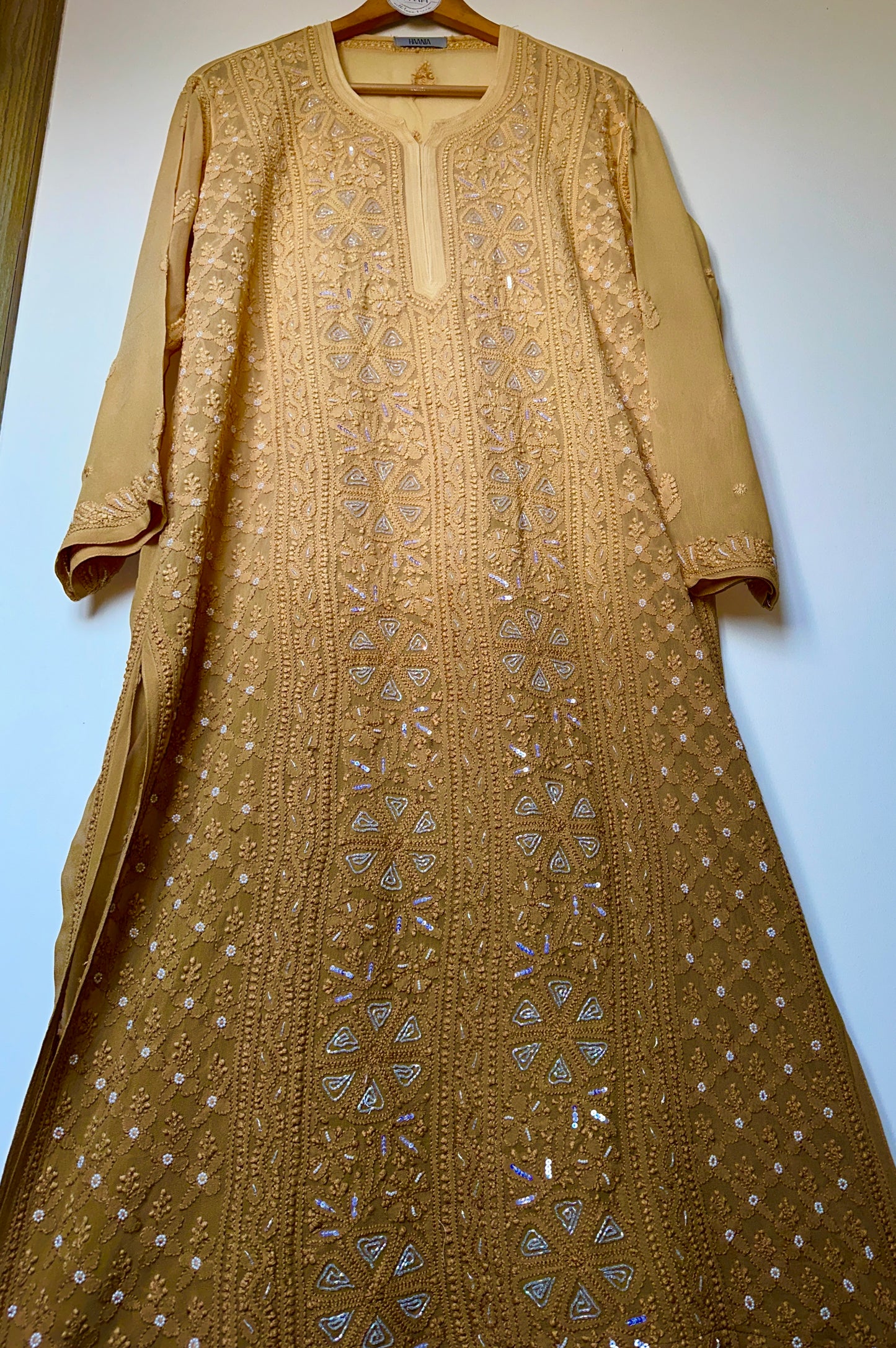 Viral Pearl & Cutdana Chikankari Kurti
