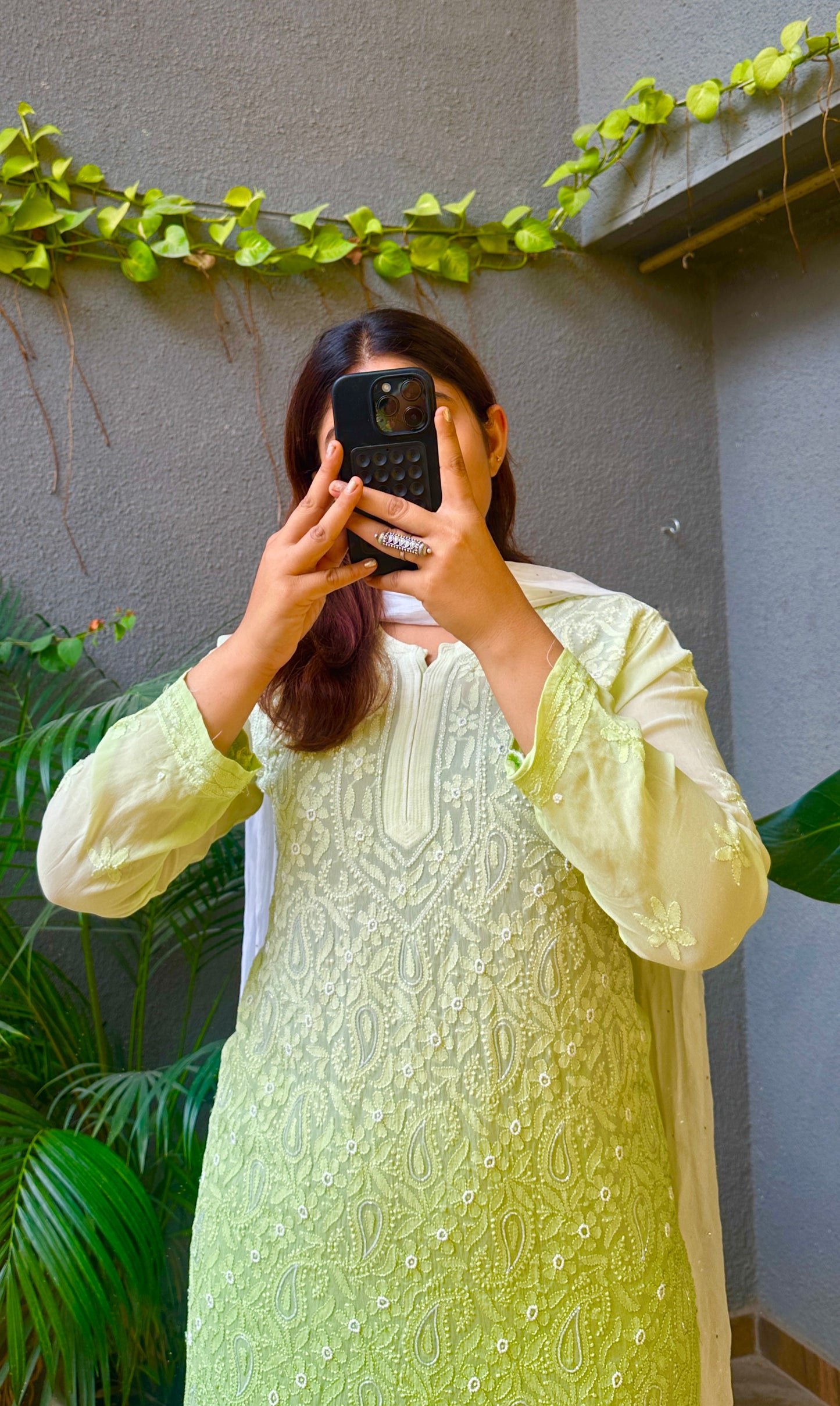 Viral Pearl & Cutdana Chikankari Kurti
