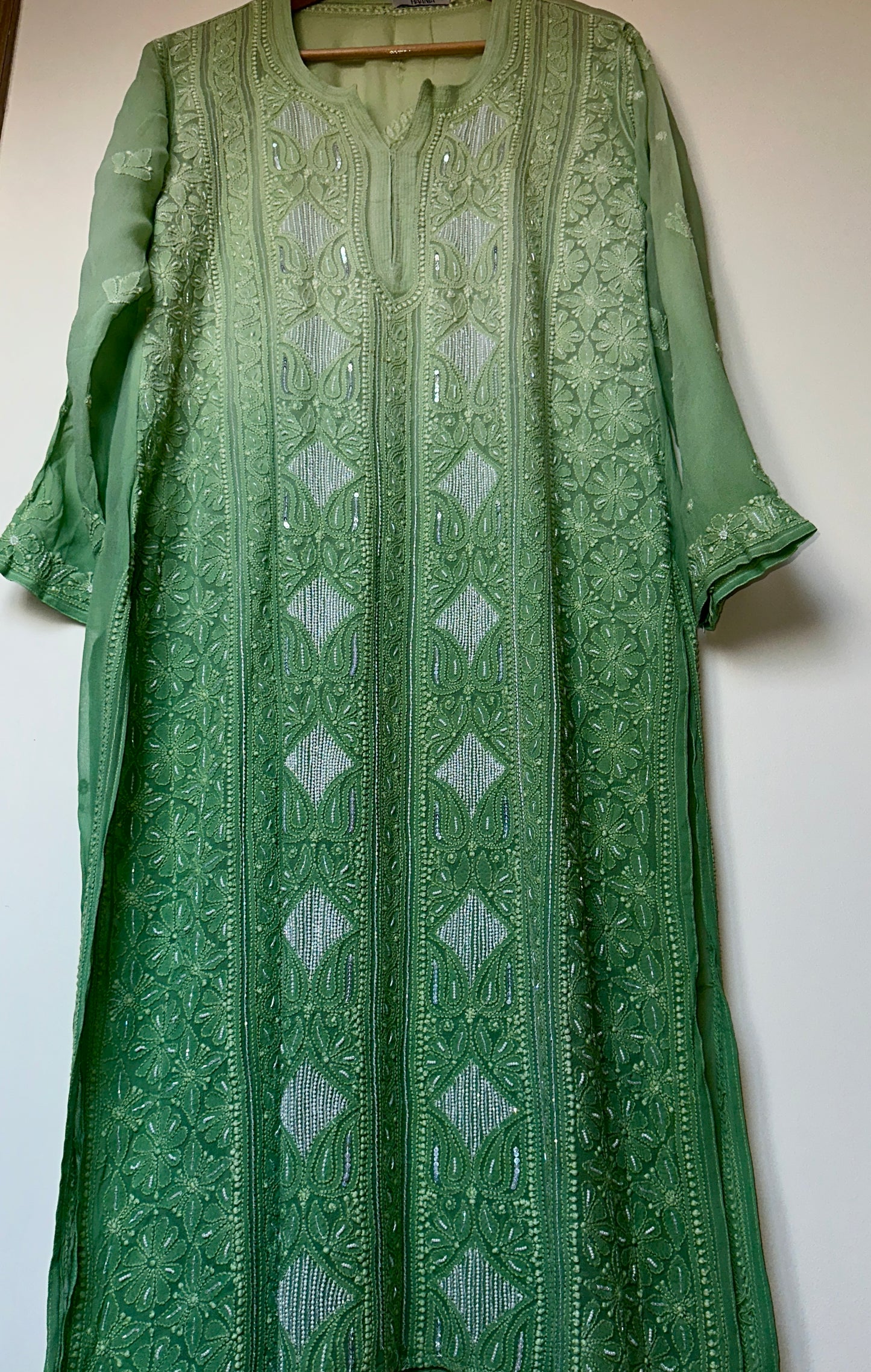 Viral Pearl & Cutdana Kurti - Ombré Green