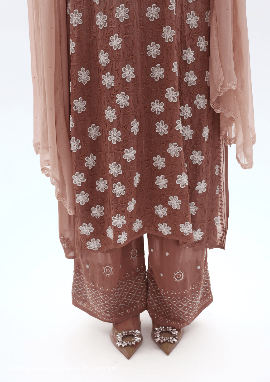 Zyara Chikankari Cut Dana Noodle strap kurta